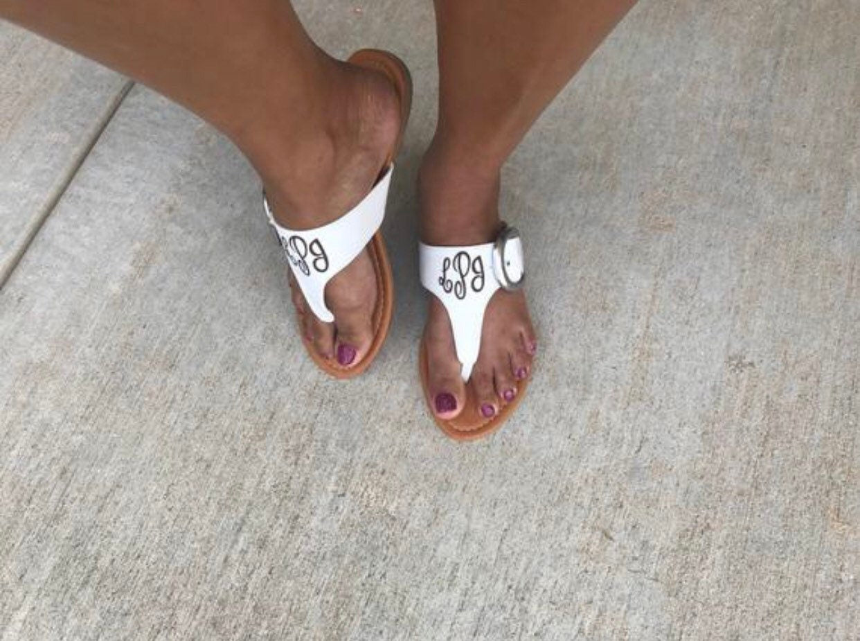 monogram Flat Sandals, Women's Sandals, SUMMER White  Monogram sandals, beach sandals, flip flop sandals, bridesmaid gift