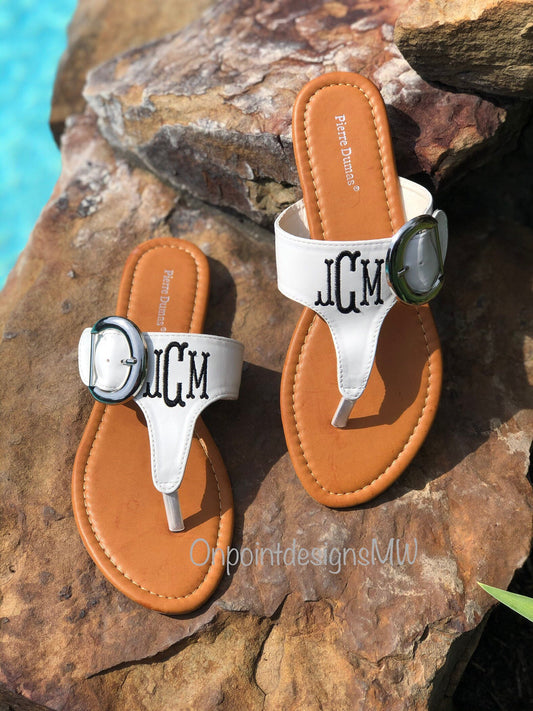 monogram Flat Sandals, Women's Sandals, SUMMER White  Monogram sandals, beach sandals, flip flop sandals, bridesmaid gift